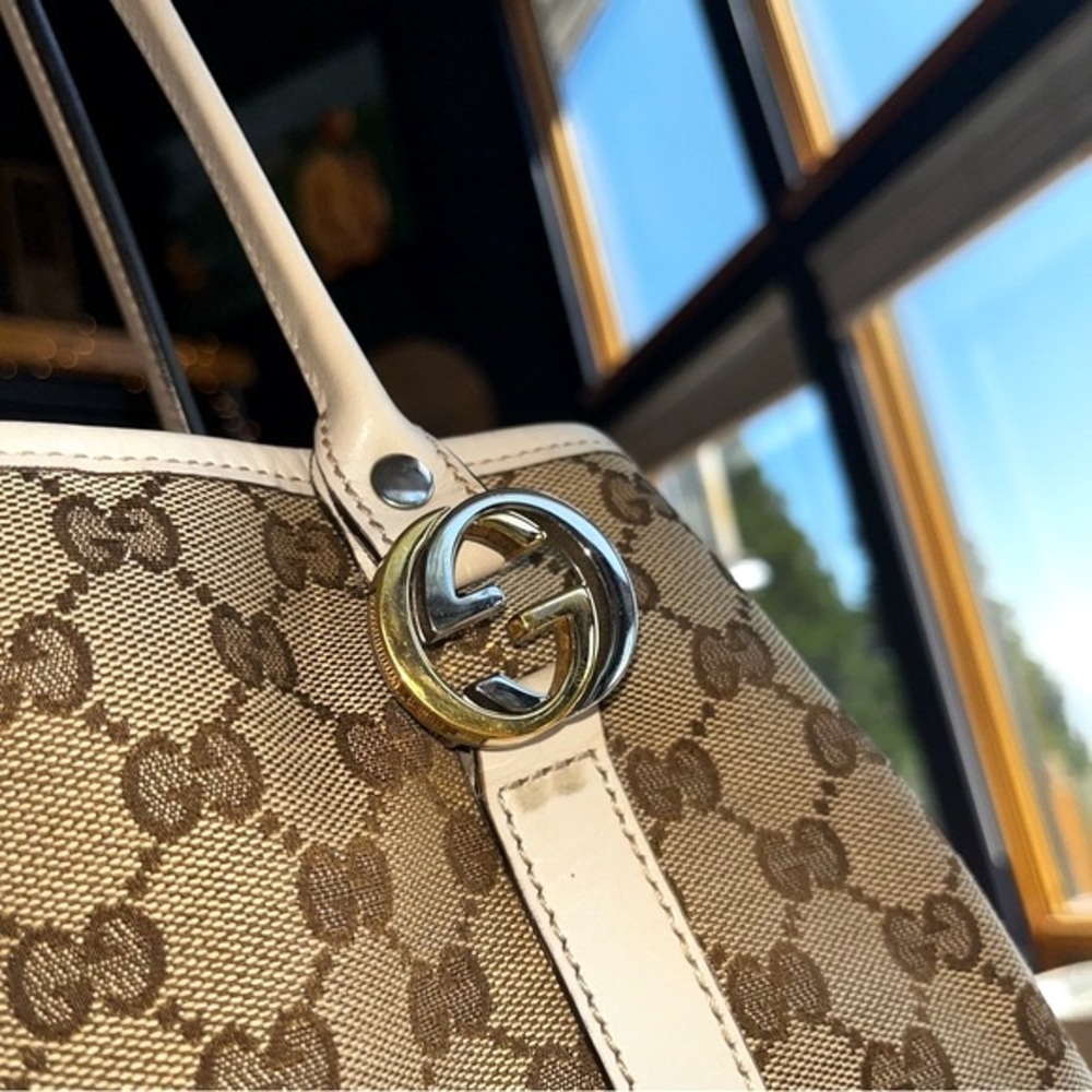 Gucci: Twins GG Monogram Canvas Gold/Silver Tote Bag - Picture 6 of 16